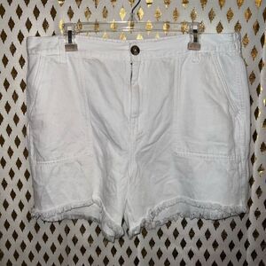 Aerie Midi White Adventure Shorts Frayed Raw Hem Size XL